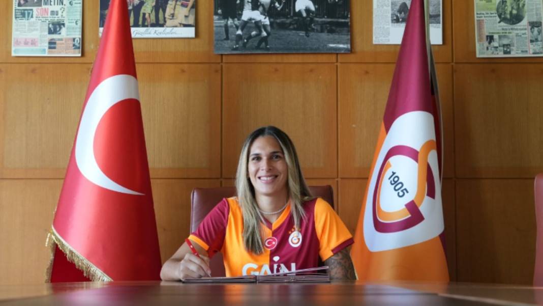 Galatasaray Brezilyalı golcü transferini resmen duyurdu! 4